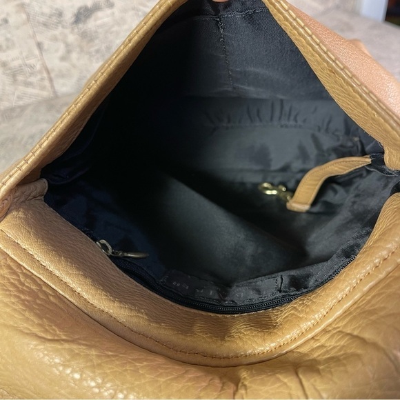 libaire Leather Saddle Style Backpack - Vintage - Picture 9 of 13